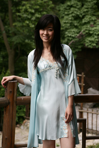 女士睡裙